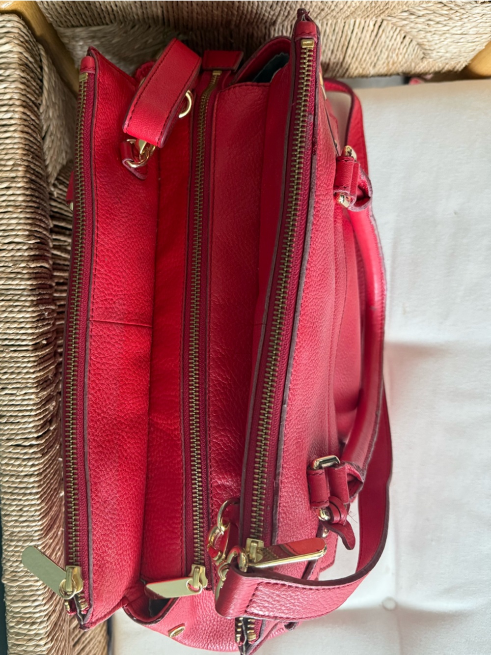 Banana Republic Red lined Leather Tote Handbag with Gold Hardware - Picture 3 of 16